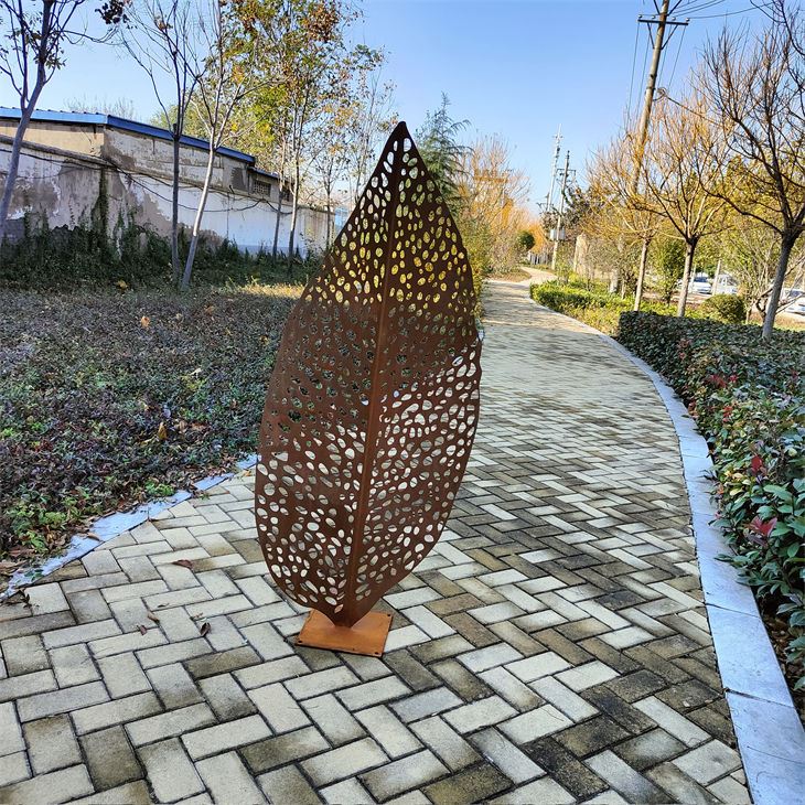 Садова скульптура Corten Steel для декору